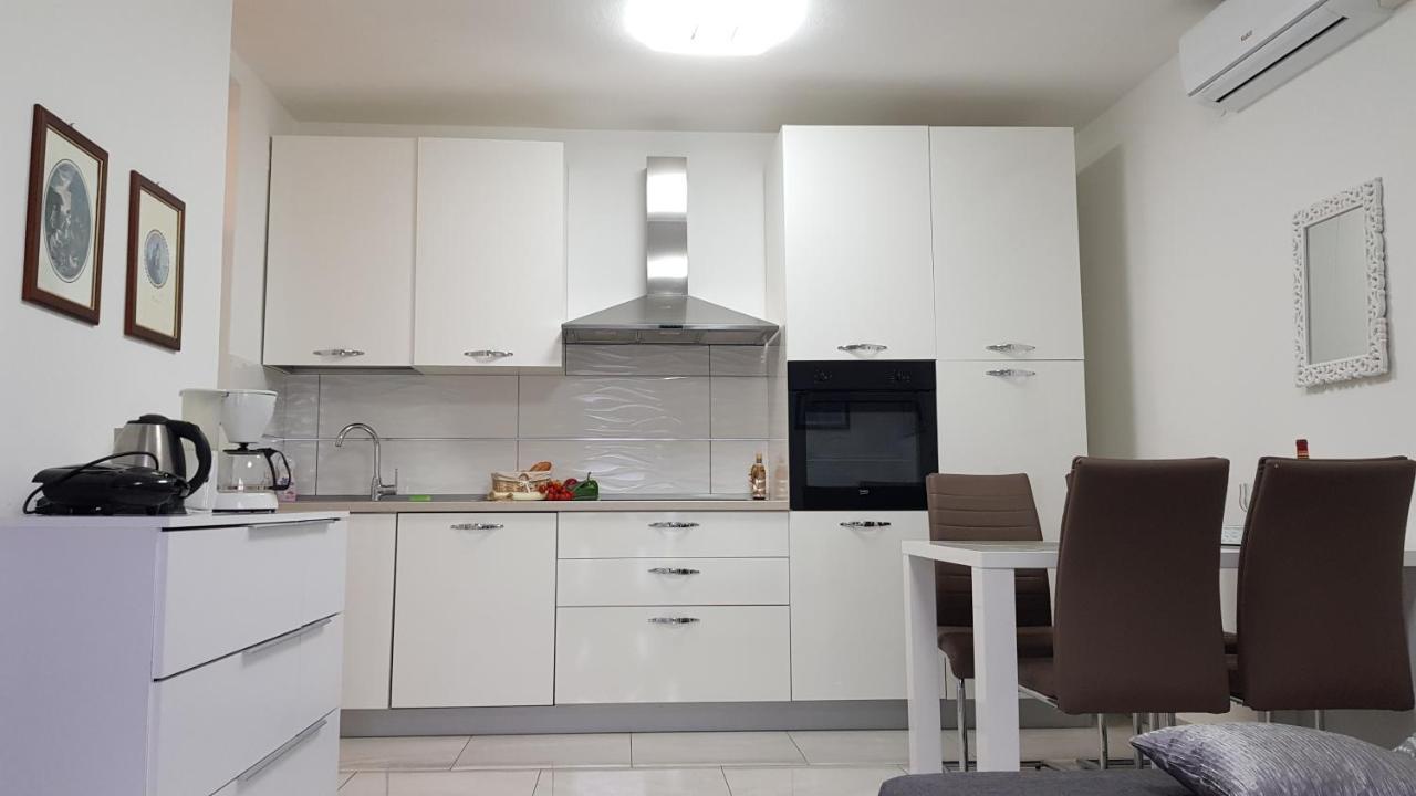 Apartman Ivan Senj  Eksteriør bilde